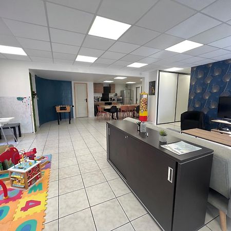 Le Grand Penon ~ Logement Spacieux A 6 Min Du Parc Saint-Georges-les-Baillargeaux Exterior foto