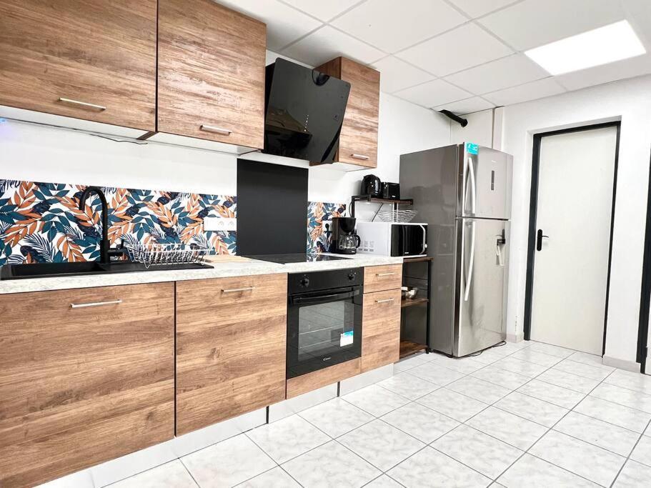 Le Grand Penon ~ Logement Spacieux A 6 Min Du Parc Saint-Georges-les-Baillargeaux Exterior foto