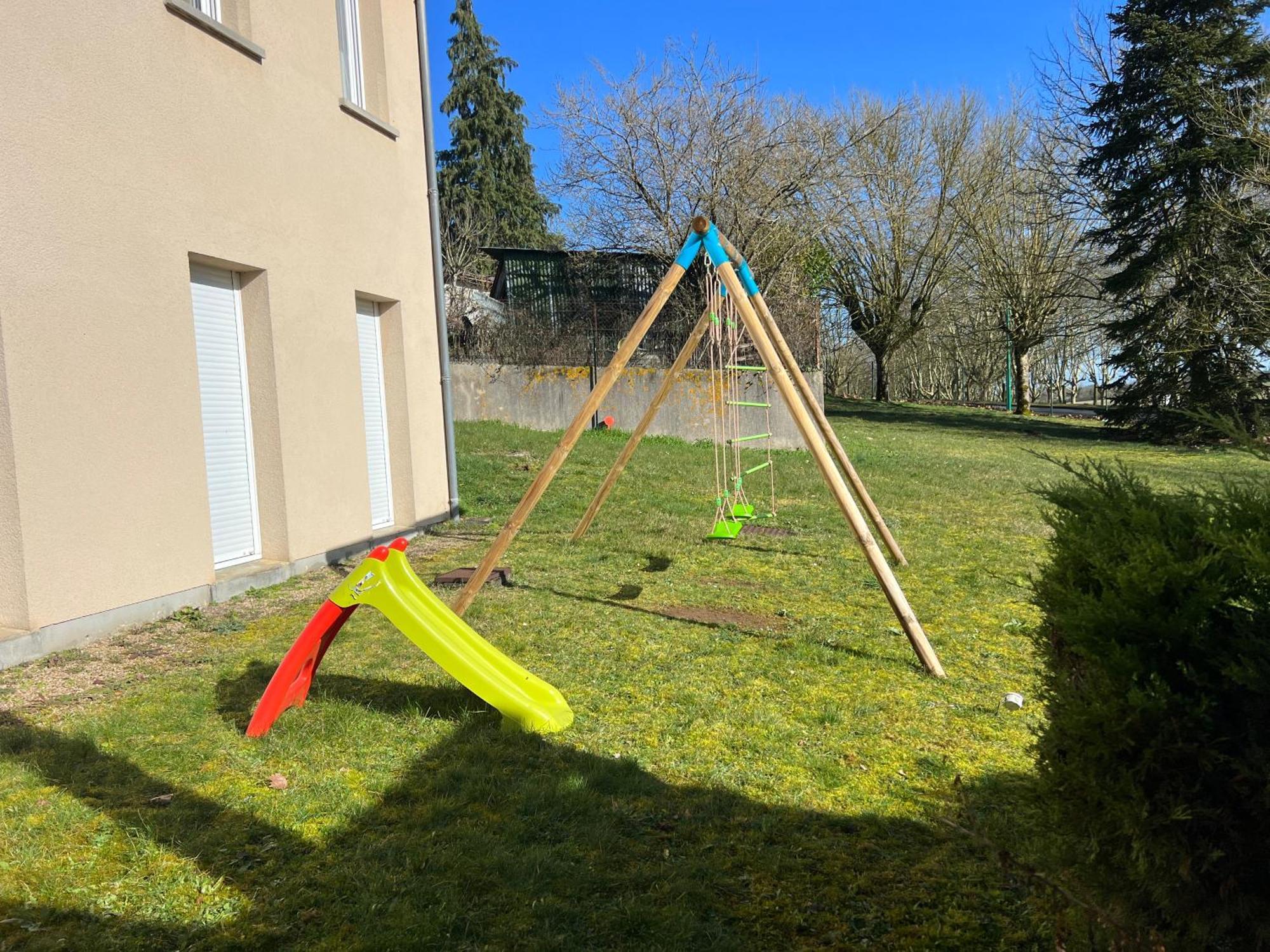 Le Grand Penon ~ Logement Spacieux A 6 Min Du Parc Saint-Georges-les-Baillargeaux Exterior foto